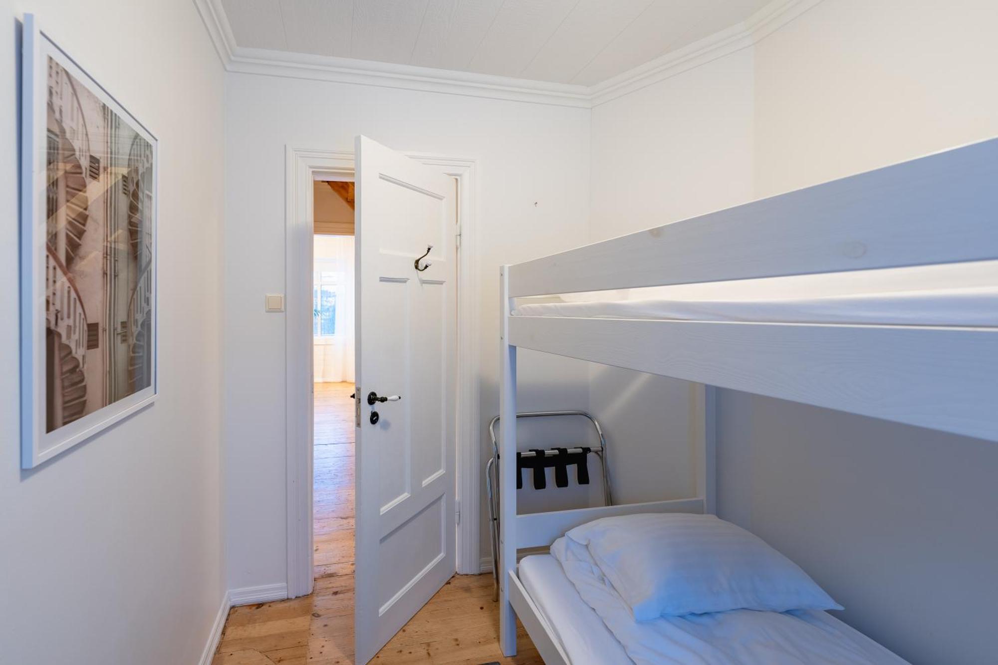 Day Dream Central Akureyri Three Bedroom Apt ภายนอก รูปภาพ